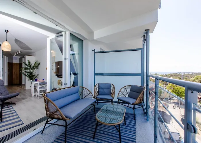 Blue Sky By Major Domus Club